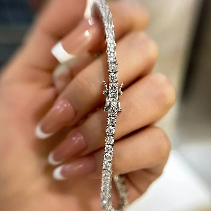 Romantic Simple White Round Cut Tennis Bracelet for Women In Sterling Silver