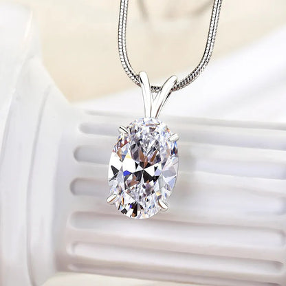 3.0 Ct Exquisite Oval Cut Pendant Necklace