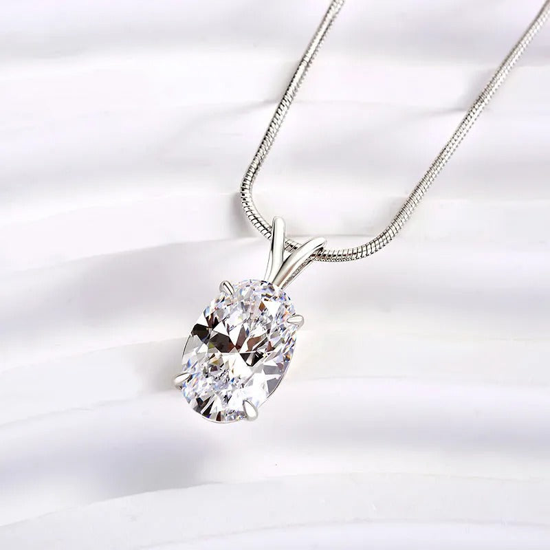 3.0 Ct Exquisite Oval Cut Pendant Necklace