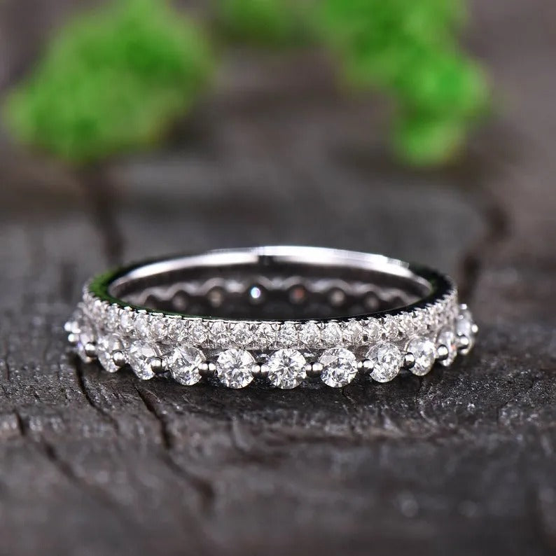Exquisite Women's Stackable Wedding Band Set In Sterling Silver