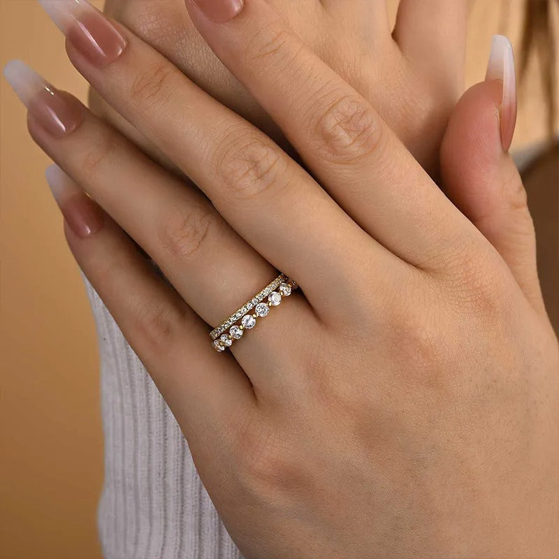 Exquisite Women's Stackable Wedding Band Set In Sterling Silver