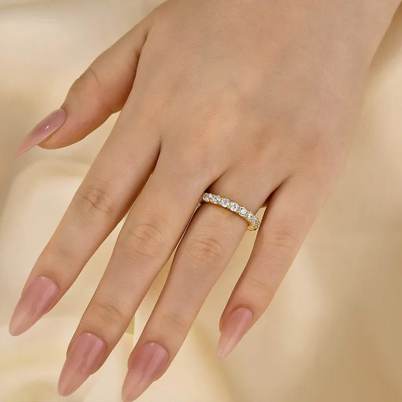 Eternity Round Cut Simulated Diamond Women's Wedding Band In Sterling Silver