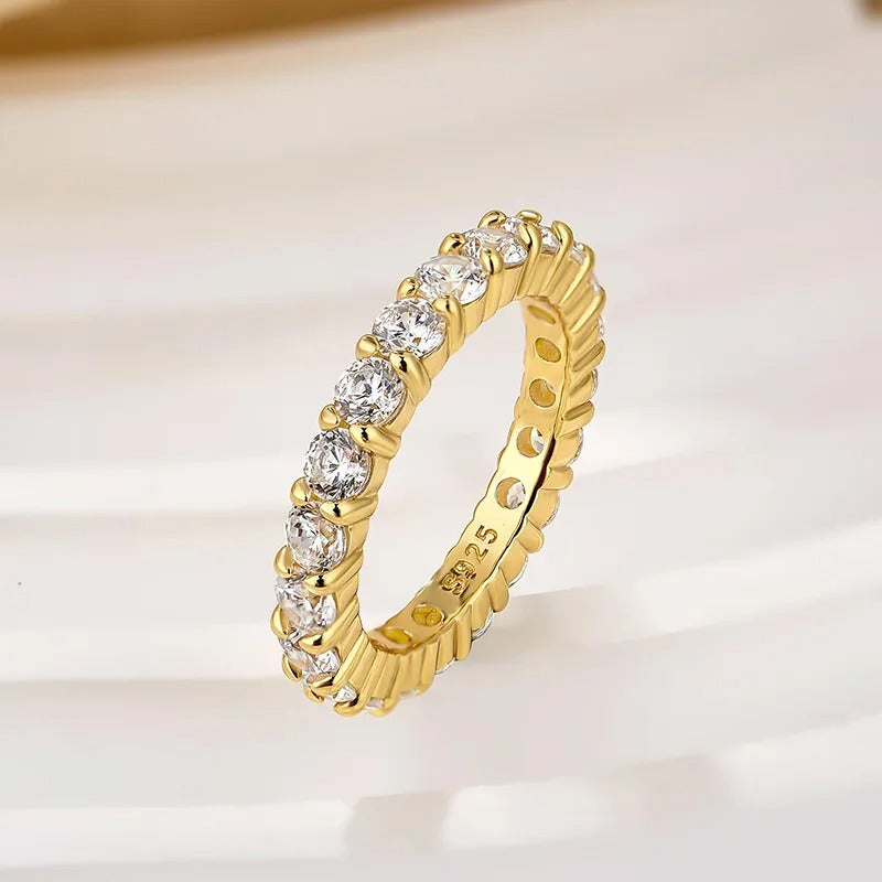 Eternity Round Cut Simulated Diamond Women's Wedding Band In Sterling Silver